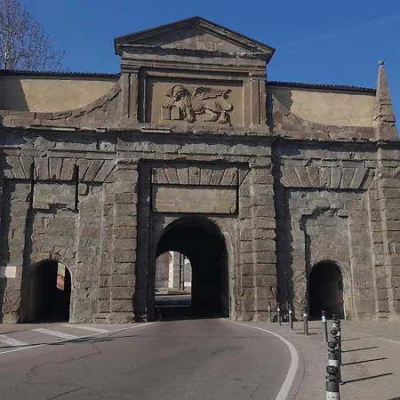 Blue Attic - Vista Citta Alta Bergamo