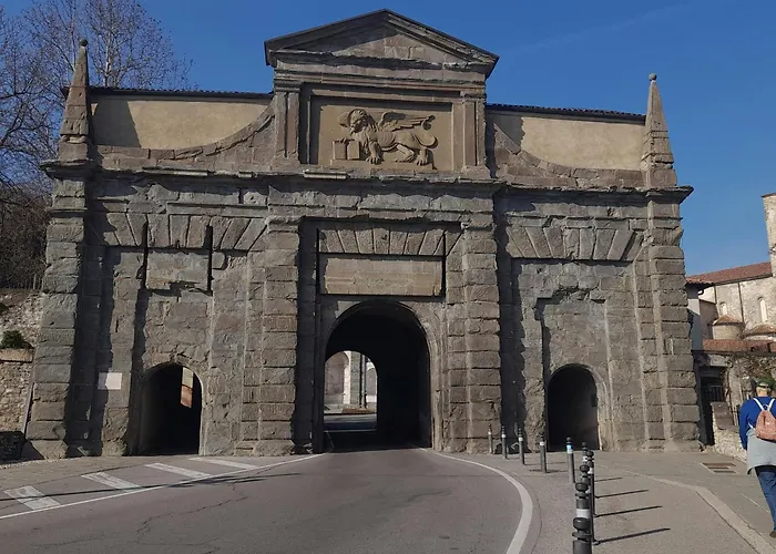 Blue Attic - Vista Citta Alta Bergamo