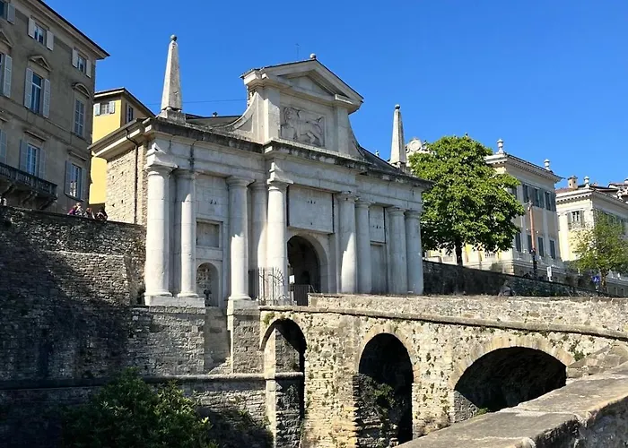 Blue Attic - Vista Citta Alta Bergamo